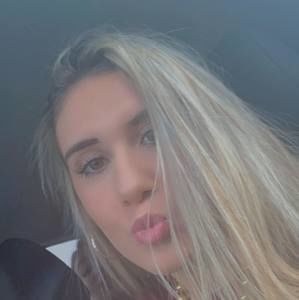 Meet your Posher, Dani